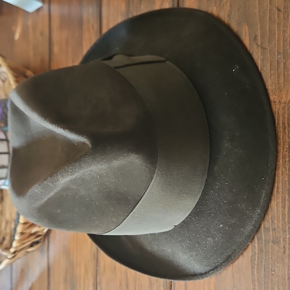 Men's Black Fedora Hat with Grosgrain Band
